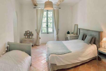 La Bastide Maison d'hôtes *